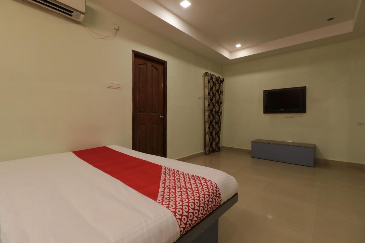 Oyo 29259 Hotel Rama Royal Nellore Exterior foto